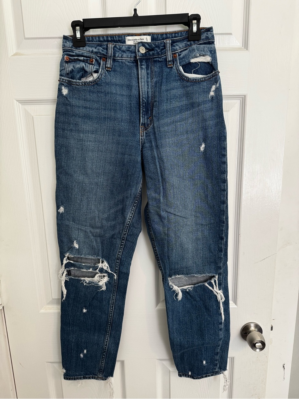 Abercrombie & Fitch High-Rise LONG Distressed Dark Blue Jeans